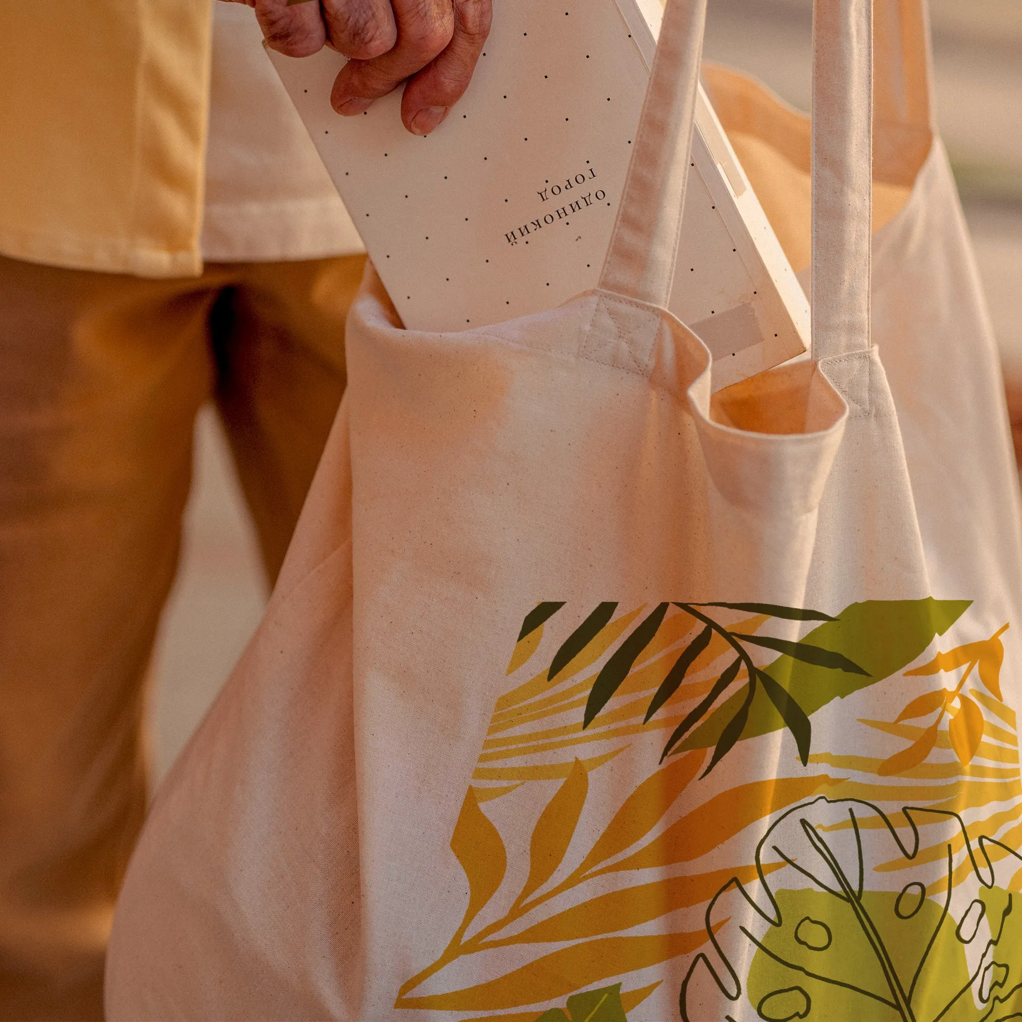 Exotic leaves Tote Bag